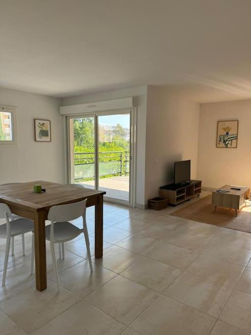 Suberbe Appartement Climatise Avec Terrasse Saint-Raphaël 外观 照片